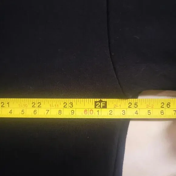 Banana Republic NWT Women's Black Long Sleeve Knit Relaxed Tunic Top - Size XL - Picture 5 of 9